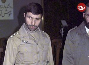عکس؛ سفر در زمان؛ «صیاد شیرازی در کنار محسن رضایی و جمعی از فرماندهان ارتش و سپاه»؛ دهه 60
