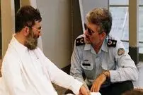 عکس| سفر به تاریخ؛ «شهید ستاری» در 23 سالگی در کنار «خانۀ ادیسون» در آمریکا؛ سال 1350