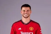 درآمد میلیونی هافبک منچستریونایتد از داخل و خارج از زمین فوتبال