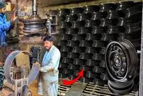 ببینید؛ فرایند دیدنی تولید رینگ فلزی خودرو به روش پاکستانی ها