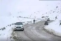 (ویدئو) ماشین‌بازی عجیب مشهدی‌ها روی زمین یخ‌زده