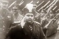 عکس| سفر در زمان؛ احمدشاه قاجار در کودکی و پس از شکار پلنگ؛ اوایل دهه 1280