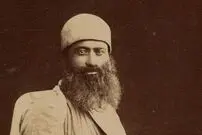 عکس| سفر زمان؛ تصویری از «حمال تهرانی» در آتلیۀ «عکاس روس» در دوران قاجار