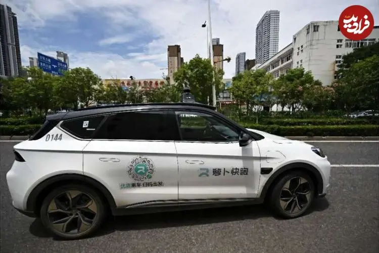 توقف ناگهانی تاکسی‌های خودران در خیابان‌های چین به دلیل نقص فنی