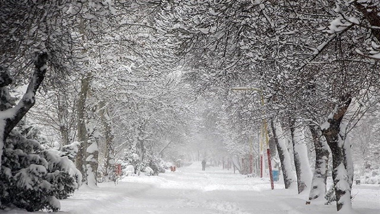 (ویدئو) بارش برف بهاری در آذربایجان شرقی