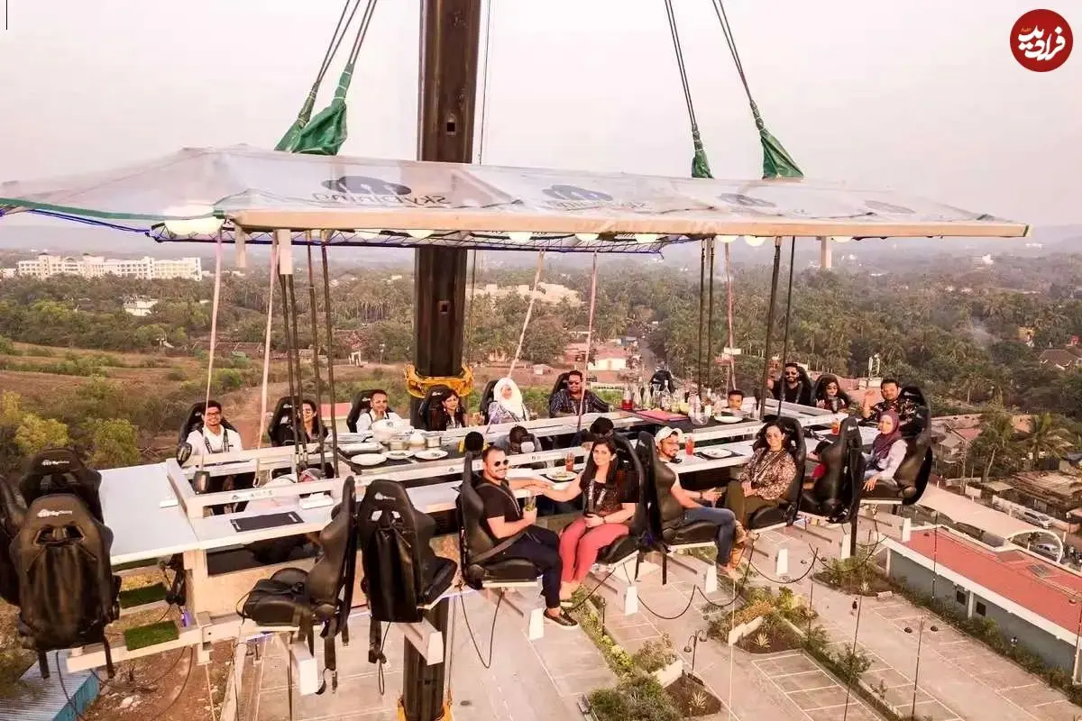 گرفتار شدن خانواده‌ای در ارتفاع ۳۸ متری رستوران معلق
