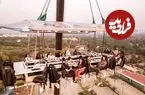 گرفتار شدن خانواده‌ای در ارتفاع ۳۸ متری رستوران معلق