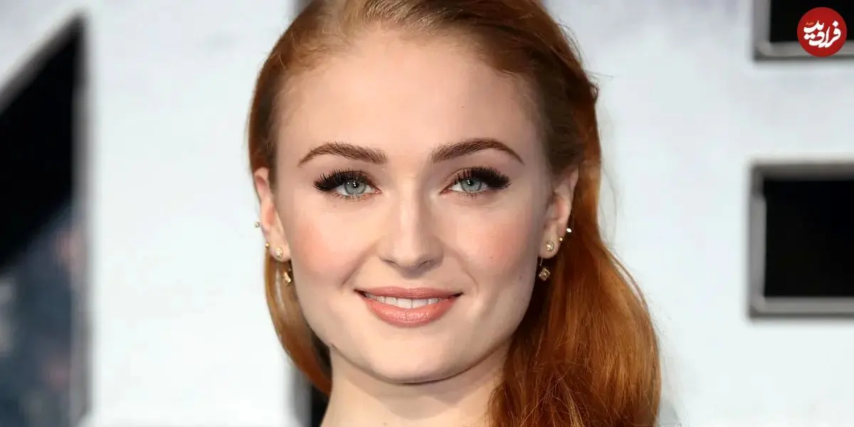 عکس| سفر در زمان؛ «سانسا سریال گیم آف ترونز» در یک نمایش مد در نیویورک؛ سال 1392