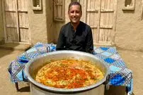 ببینید؛ غذای روستایی در پاکستان؛ پخت حلیم با ران گوسفند