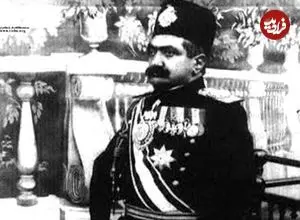 عکس| سفر در زمان؛ «ظل‌السلطان» پسر بی رحم ناصرالدین شاه در میان صاحب‌منصبان در اصفهان