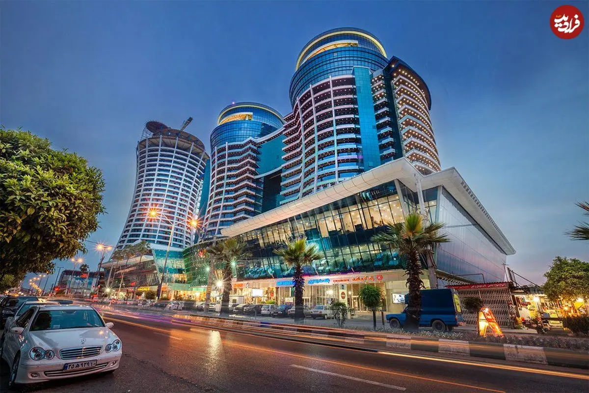 عکس| سفر در زمان؛ «سه جوان با فورد موستانگ در متل قو»؛ سال 1349