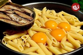 ببینید؛ طرز تهیه یک پاستای متفاوت آمریکایی با کنسرو ماهی و تخم مرغ