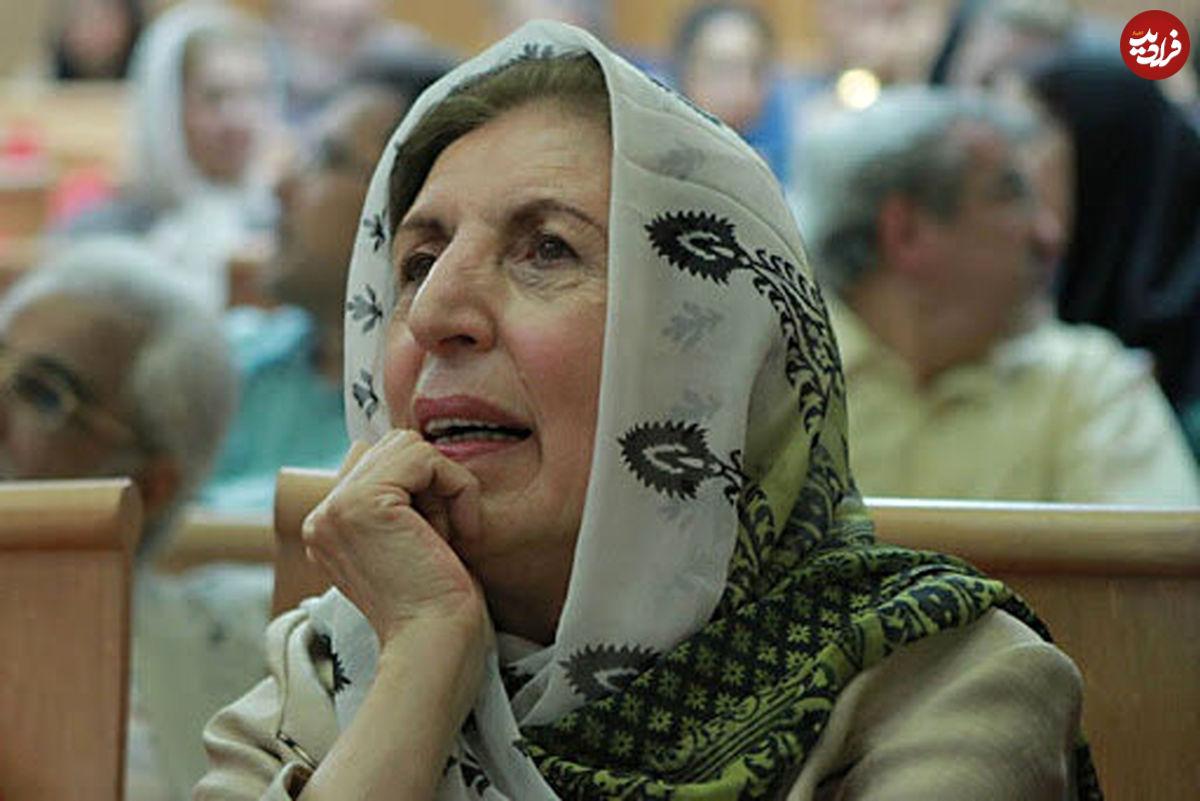 زنی ترکزبان که روی فارسی غیرت دارد