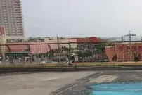 عکس؛ هنر خیابانی؛ شاهکار خلاقانۀ هنرمندی که «اقیانوس» را به روی «پشت بام» آورده است