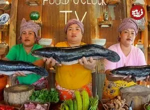 ببینید| غذای روستایی در سنگاپور؛ تهیه خوراک و سالاد با 10 کیلو ماهی سرماری