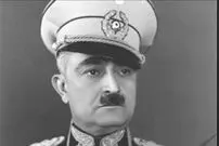 عکس| سفر در زمان؛ «احمد امیراحمدی» نخستین سپهبد ایران در لباس رسمی نظامی