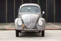 تصاویر؛ قیمت 100 هزار دلاری فولکس‌واگن بیتل 1952 با 24 اسب بخار قدرت!