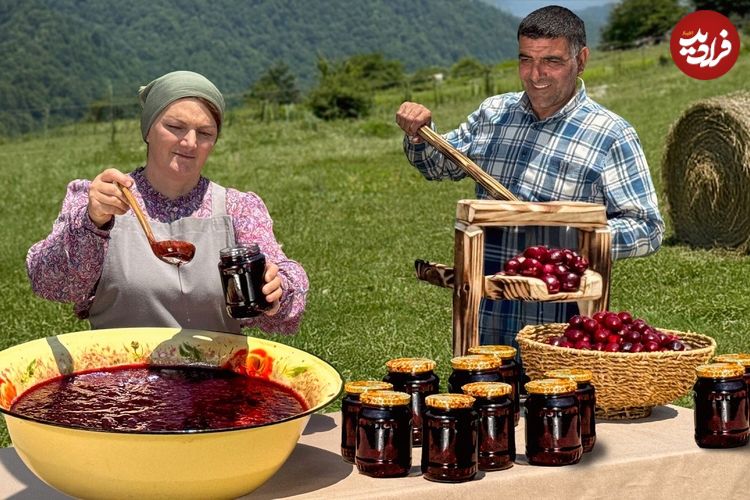 ببینید؛ غذای روستایی در آذربایجان؛ تهیه مربای آلبالو و زردآلو در طبیعت