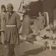 عکس| سفر زمان؛ منظرۀ یک خیابان خاکی و یکی از دروازه‌های تهران در دوران ناصرالدین شاه