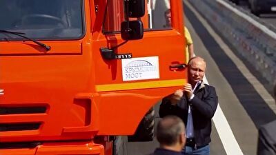 (ویدیو) مهارت فوق العاده پوتین در راندن کامیون