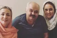 عکس| سفر زمان؛ اکبر عبدی و همسرش معصومه قاسمی در حال امضای دفتر عقد؛ سال 1365