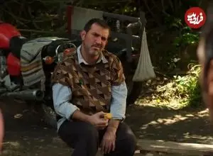 عکس| سفر زمان؛ «جاوید» (سریال سوجان) در کنار «فقیهه سلطانی» در پشت‌صحنه «یه گاز کوچولو»