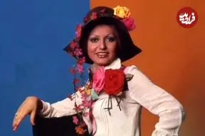 عکس| سفر در زمان؛ «گوگوش» در 21 سالگی با چادر مشکی در کنار «ناصر ملک مطیعی»؛ سال 1350