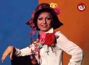 عکس| سفر در زمان؛ «گوگوش» در 21 سالگی با چادر مشکی در کنار «ناصر ملک مطیعی»؛ سال 1350