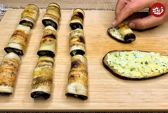 ببینید| طرز تهیه یک غذای جدید با بادمجان، تخم مرغ آب پز و پنیر