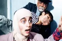 عکس| سفر زمان؛ چهرۀ «لیلا برخورداری» 24 سال بعد از «خواب و بیدار» در پشت‌صحنه یک تئاتر
