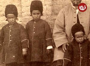 عکس؛ سفر به تاریخ؛ نوزاد خان‌زادۀ قاجاری در آغوش کنیز سیاهپوست