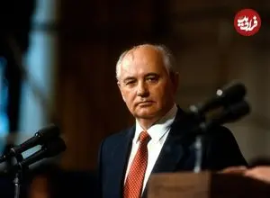 عکس| سفر در زمان؛ «گورباچف» به همراه همسرش در لندن؛ سال 1362