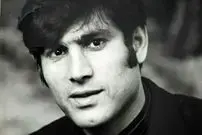 عکس| سفر در زمان؛ «نعمت‌الله آغاسی» در یک مهمانی خصوصی؛ دهه 60