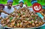 ببینید| غذای روستایی در هند؛ پخت یک غذای سنتی با 500 ران مرغ