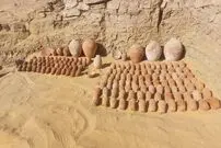 کشف مقبره‌های 4 هزارسالۀ مصر باستان که پر از «کوزه و آینه» هستند
