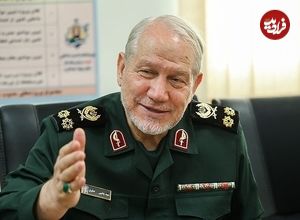 عکس؛ سفر به تاریخ؛ چهرۀ «سرلشکر رحیم صفوی» در دوران جوانی در جبهه