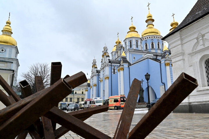 (ویدیو) اولین تصاویر از بمباران یک کلیسا در اوکراین توسط ارتش روسیه