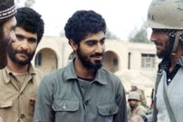 عکس| سفر در زمان؛ «سردار سلیمانی و سردار حاجی زاده» در یک مراسم در بیت رهبری؛ دهه 90