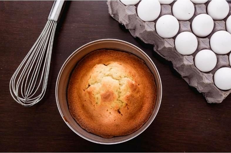 طرز تهیه کیک ساده خانگی مرحله به مرحله + نکات پف کردن کیک