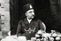 عکس| سفر در زمان؛ کارت‌پستالی خاص از تصویر مظفرالدین‌شاه قاجار و اطرافیانش