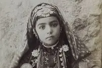 تصاویر؛ سفر به عصر قاجار؛ از «زن خَرسوار» تا «مرد آتش‌خوار»