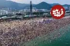 عکس| ساحلی که در آن، آب پیدا نمی‌شود!