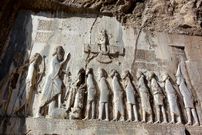 (تصاویر) همسفر با داریوش به قتلگاه گئوماتای مغ در بیستون؛ گزارشی به خدایان