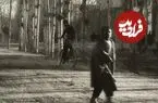 عکس| سفر زمان؛ «زن خر سوار و مرد دوچرخه‌سوار» در چهارباغ اصفهان؛ یک قرن قبل