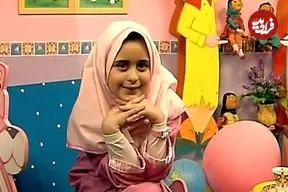 عکس| سفر زمان؛ چهرۀ «فاطیما بهارمست» 29 ساله در پشت‌صحنۀ جدیدترین تئاترش