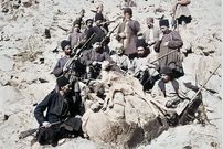 تصاویر؛ سفر به عصر قاجار؛ از صحنۀ «آکروبات‌بازی» تا منظرۀ کاروانسرای گرگان