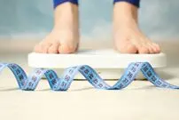 این کار باعث طول عمر بیشتر زنان می‌شود، رابطه مستقیم سن و وزن