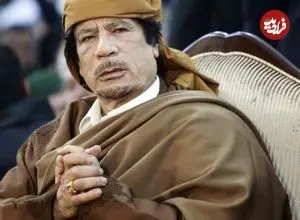 عکس؛ سفر در زمان؛ «معمر قذافی» در دیدار با رئیس جمهور الجزایر؛ سال 1354