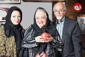 عکس| سفر زمان؛ چهرۀ «شهلا ریاحی» در 36 سالگی در پشت‌صحنه یک تئاتر؛ سال 41