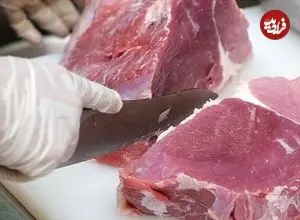 ببینید| غذای خیابانی در تایلند؛ پخت خوراک گوشت با آناناس، سیر و فلفل در بانکوک